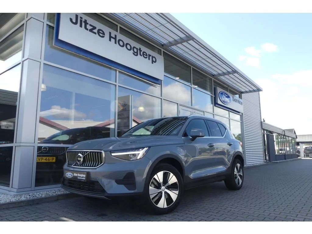 Volvo XC40 (2022) — foto 1
