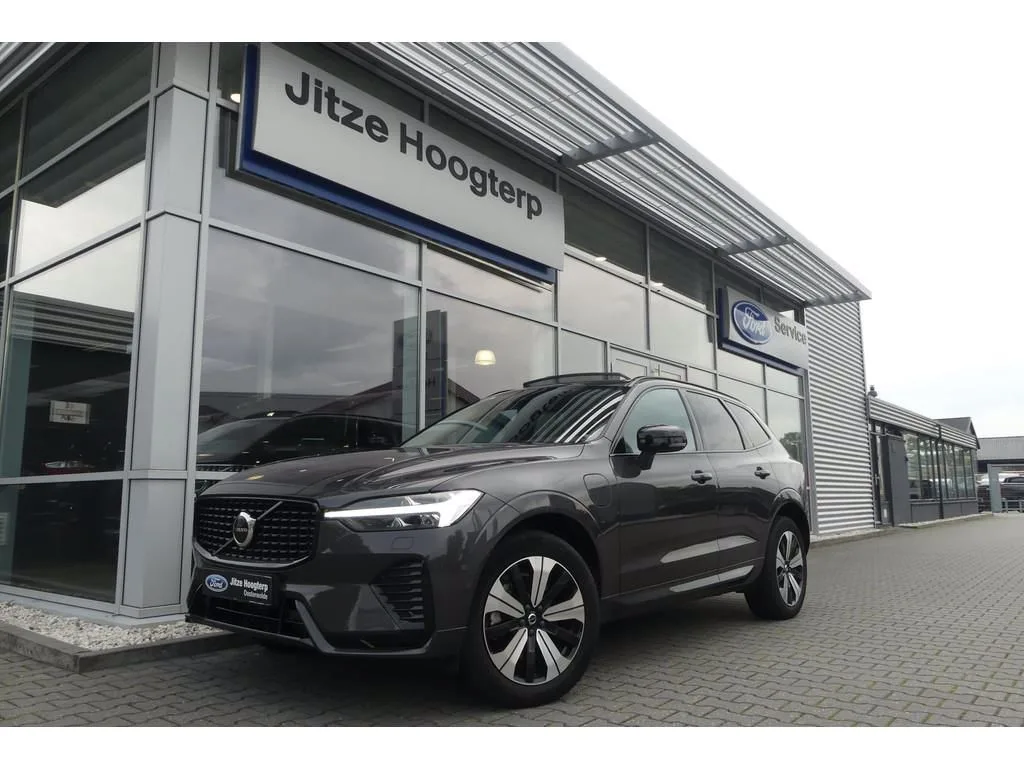 Volvo XC60 (2023) — foto 1