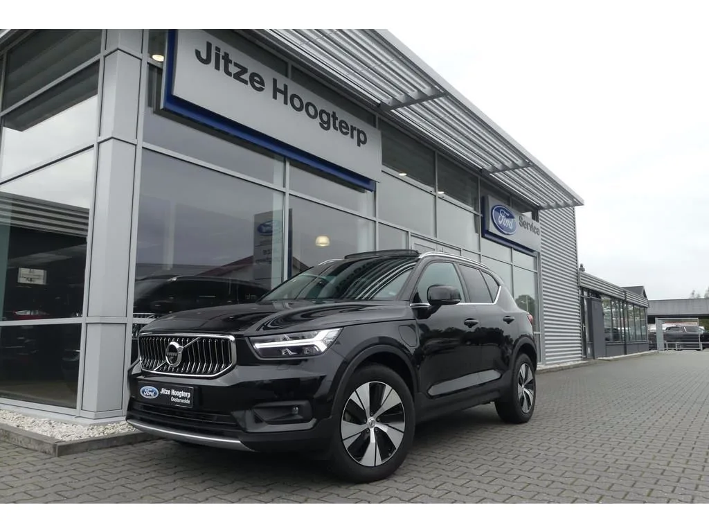 Volvo XC40 (2020) — foto 1
