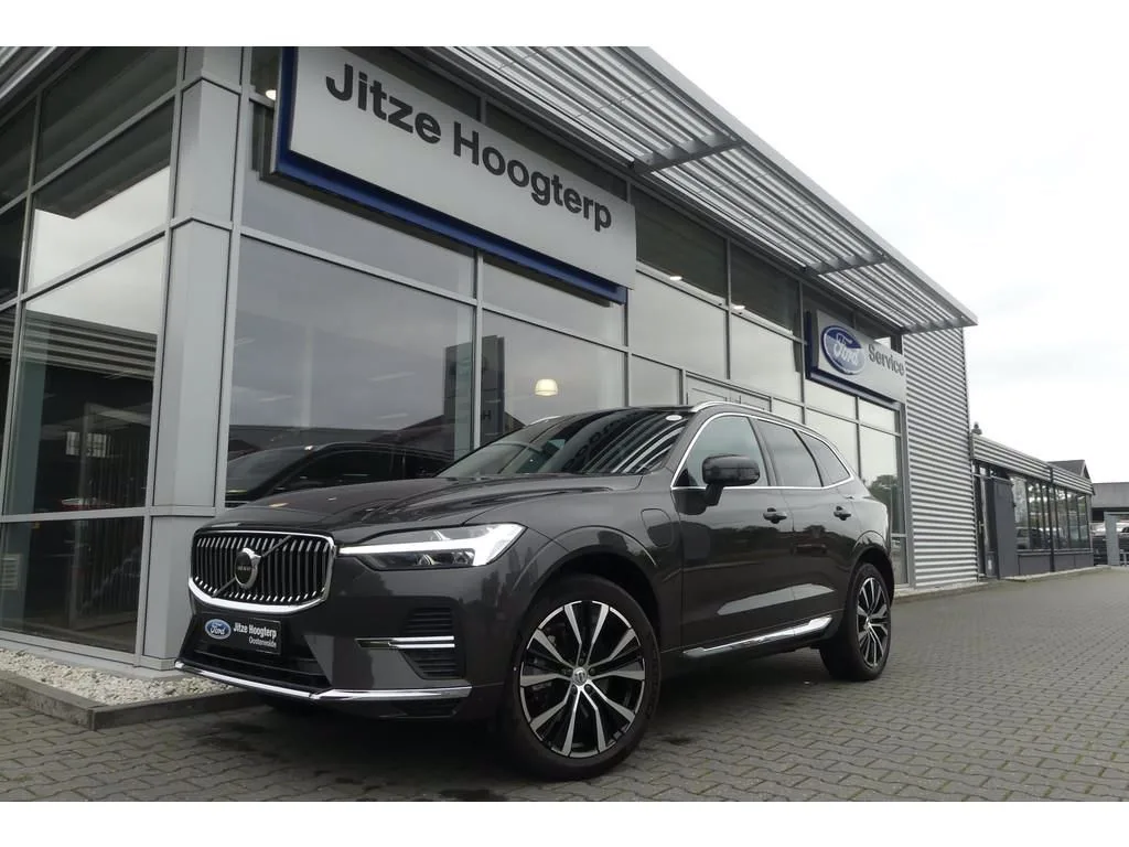Volvo XC60 (2023) — foto 1