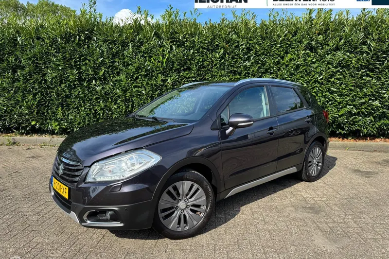 Suzuki SX4 S-Cross (2014)