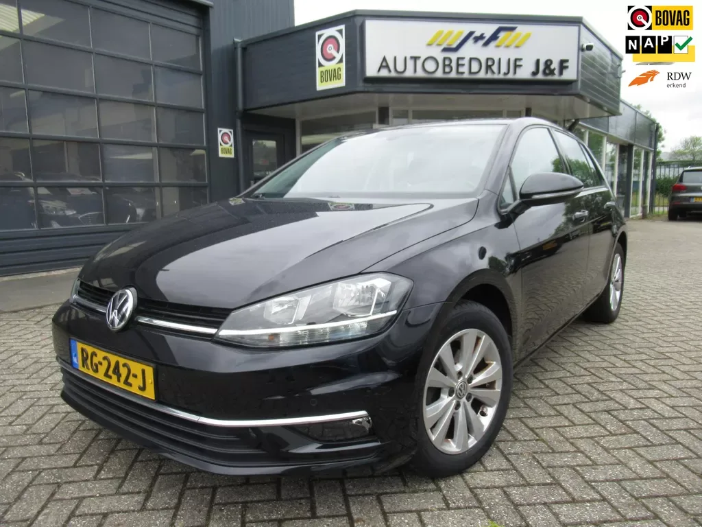 Volkswagen Golf (2017) — foto 1