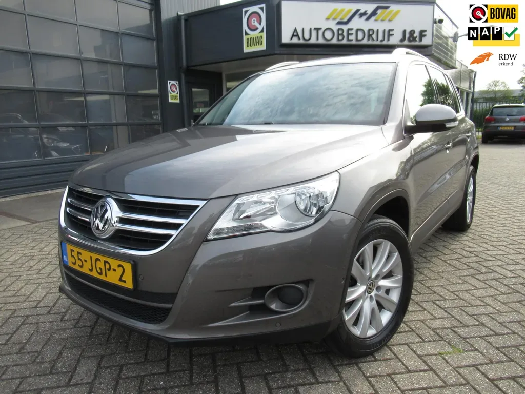 Volkswagen Tiguan (2009) — foto 1