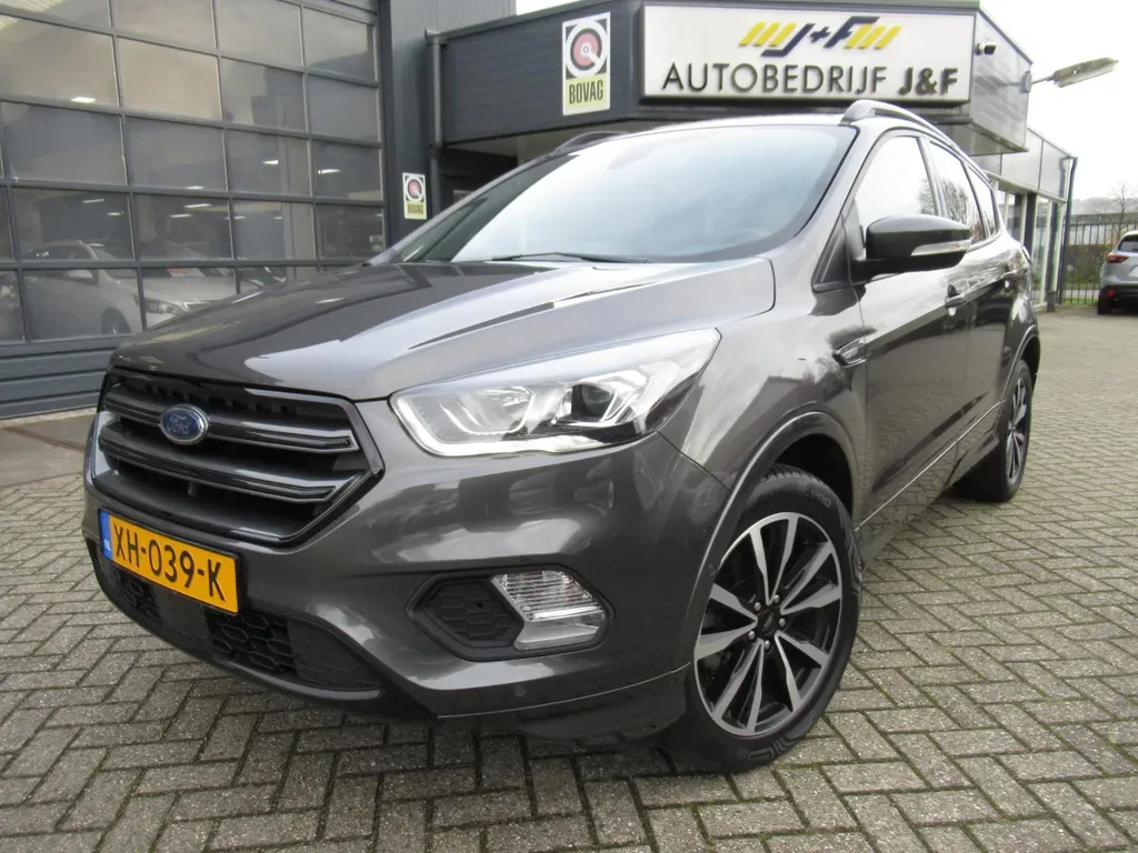 Ford Kuga (2019) — foto 1