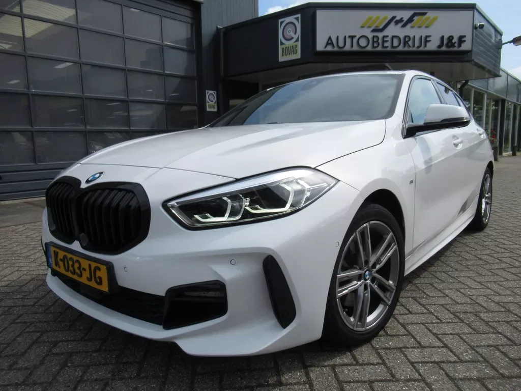 BMW 1-Serie (2021) — foto 1