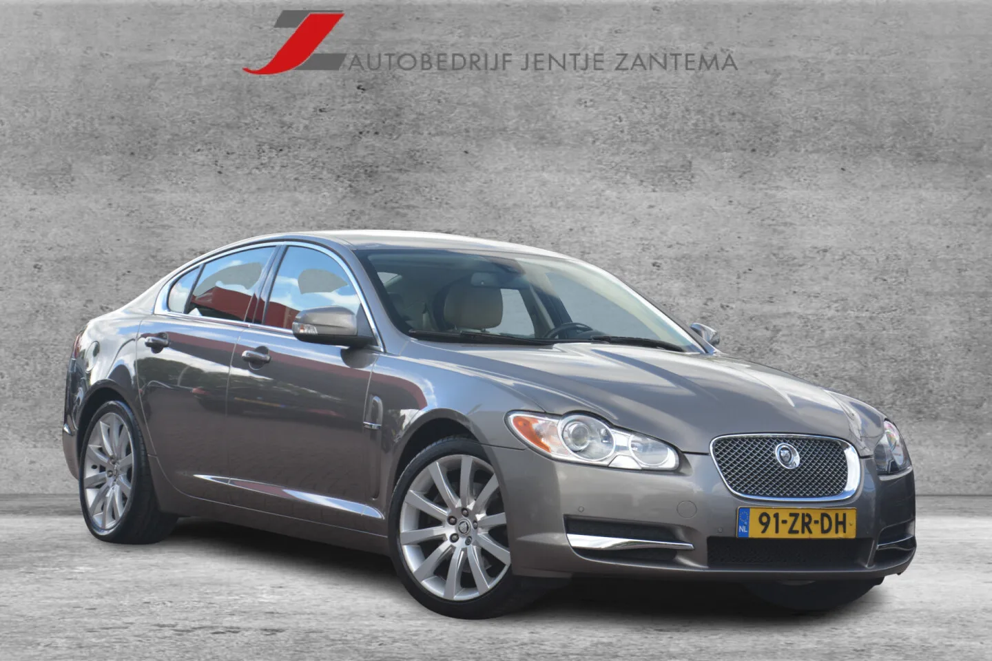 Jaguar XF (2008) — foto 1