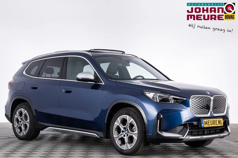 BMW iX1 (2024)