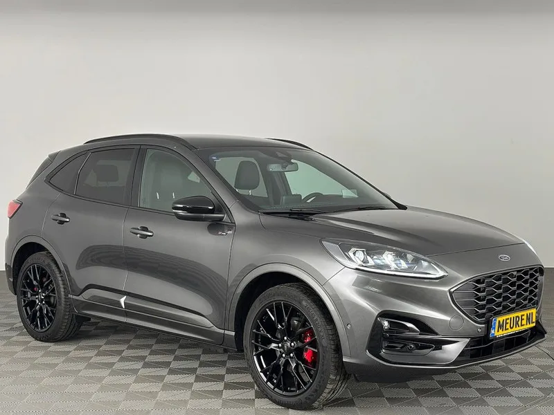 Ford Kuga (2023) — foto 1