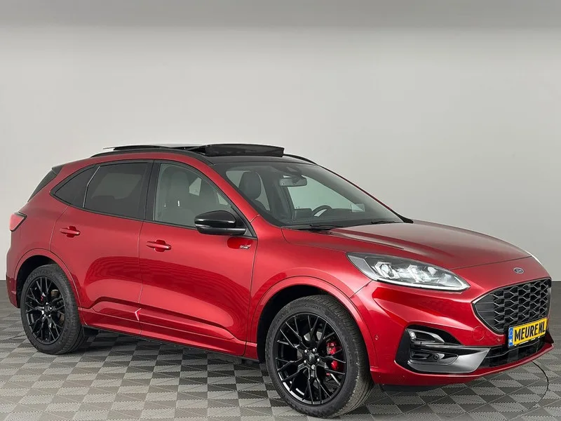 Ford Kuga (2023) — foto 1
