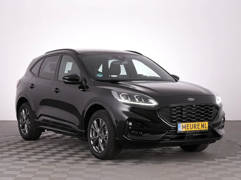 Ford Kuga (2023) — foto 1