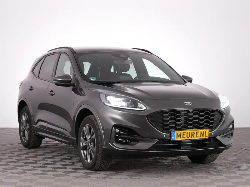 Ford Kuga (2023) — foto 1