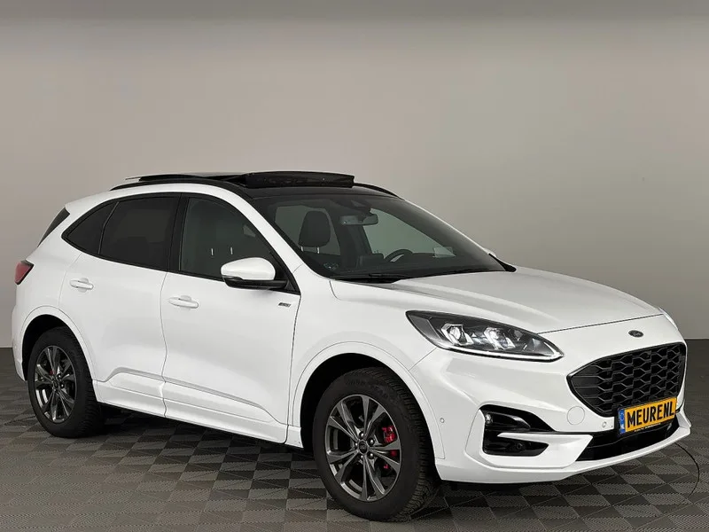 Ford Kuga (2023) — foto 1