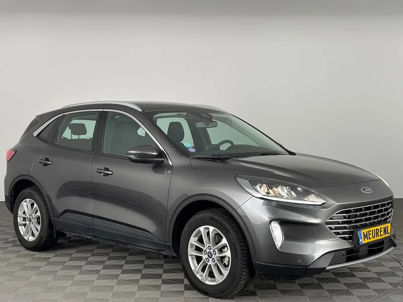 Ford Kuga (2024) — foto 1