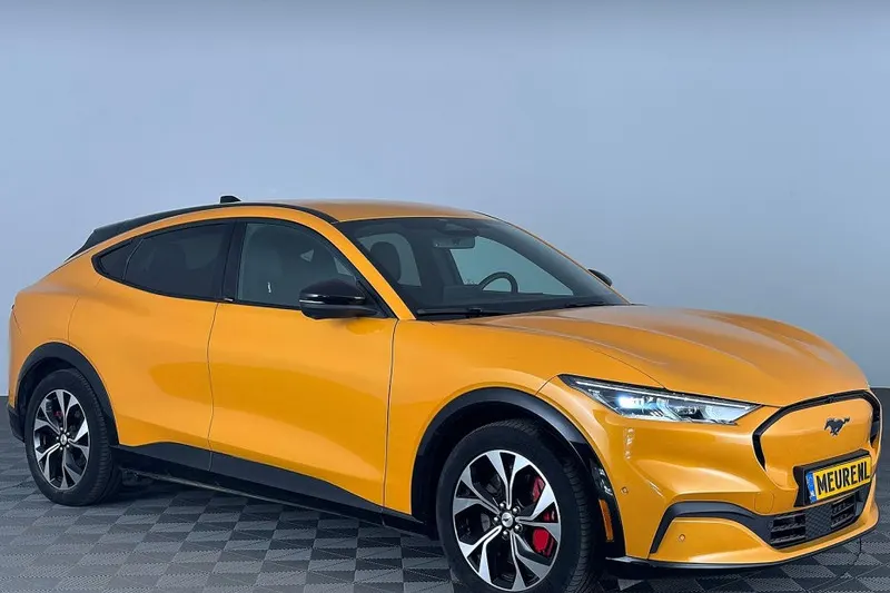 Ford Mustang Mach-E (2024)