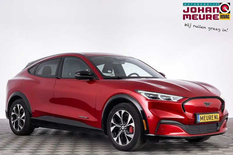 Ford Mustang (2024)