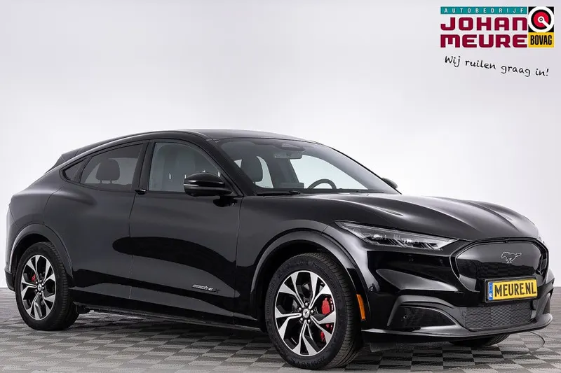 Ford Mustang (2024)