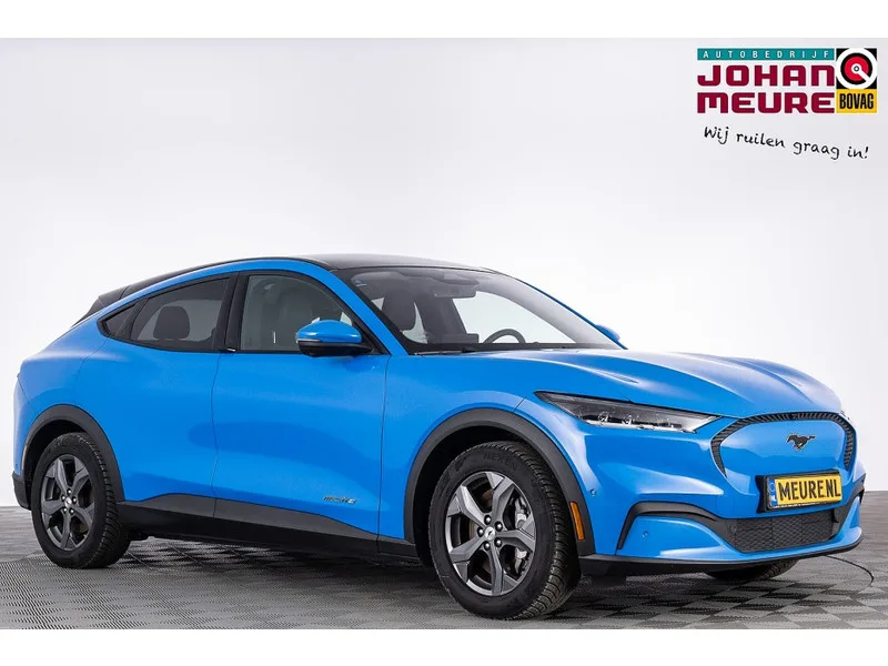 Ford Mustang Mach-E (2022) — foto 1