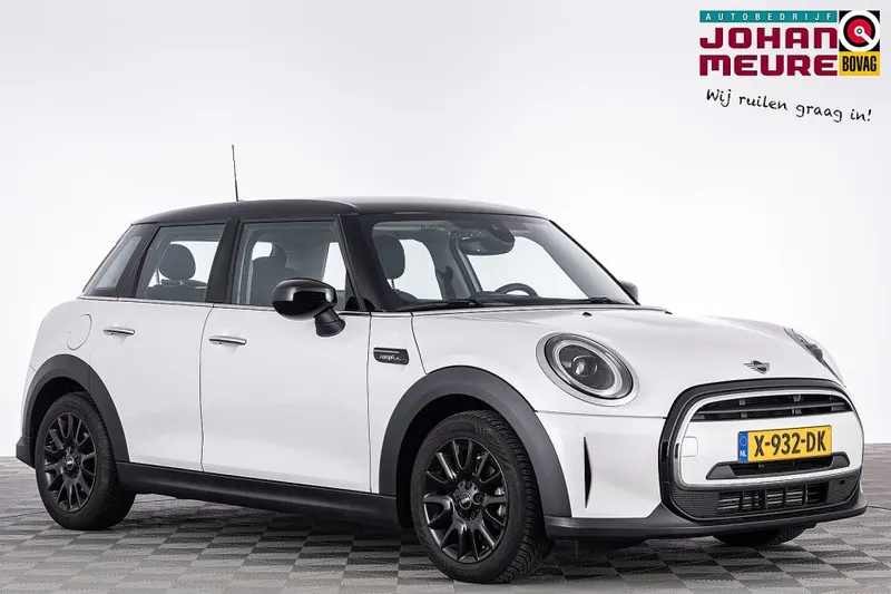 MINI Cooper (2023)