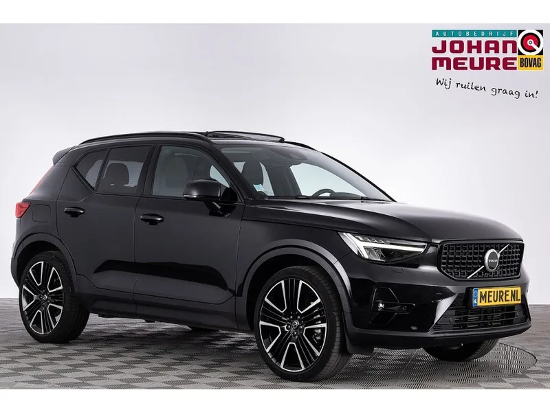 Volvo XC40 (2022) — foto 1
