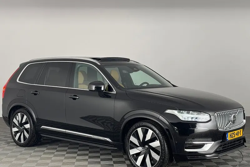 Volvo XC90 (2024)