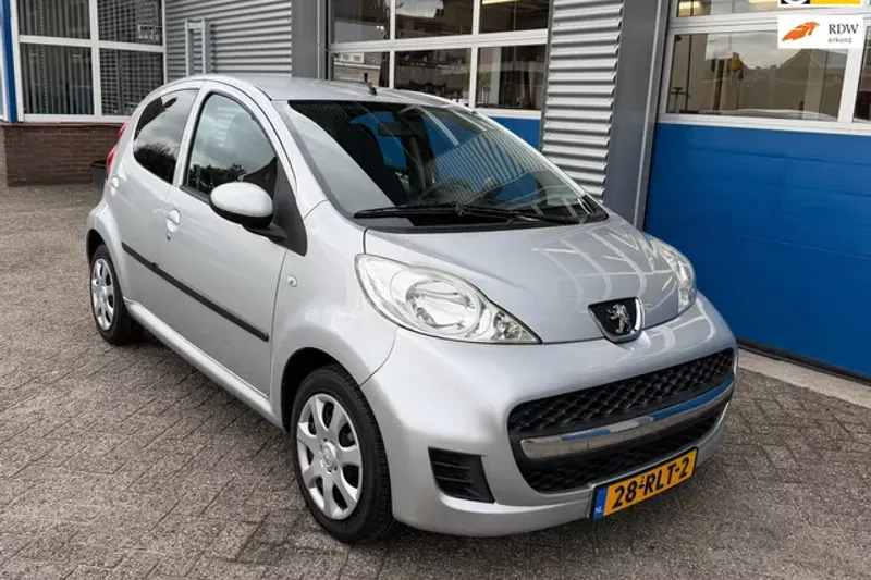 Peugeot 107 (2011)