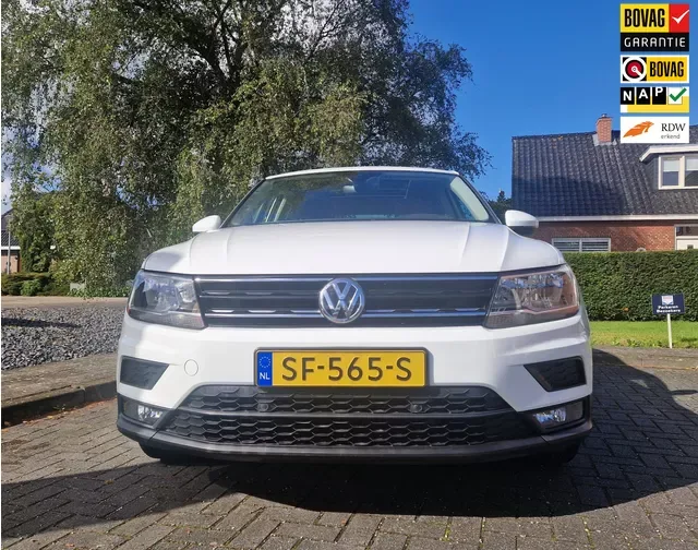 Volkswagen Tiguan (2018) — foto 1