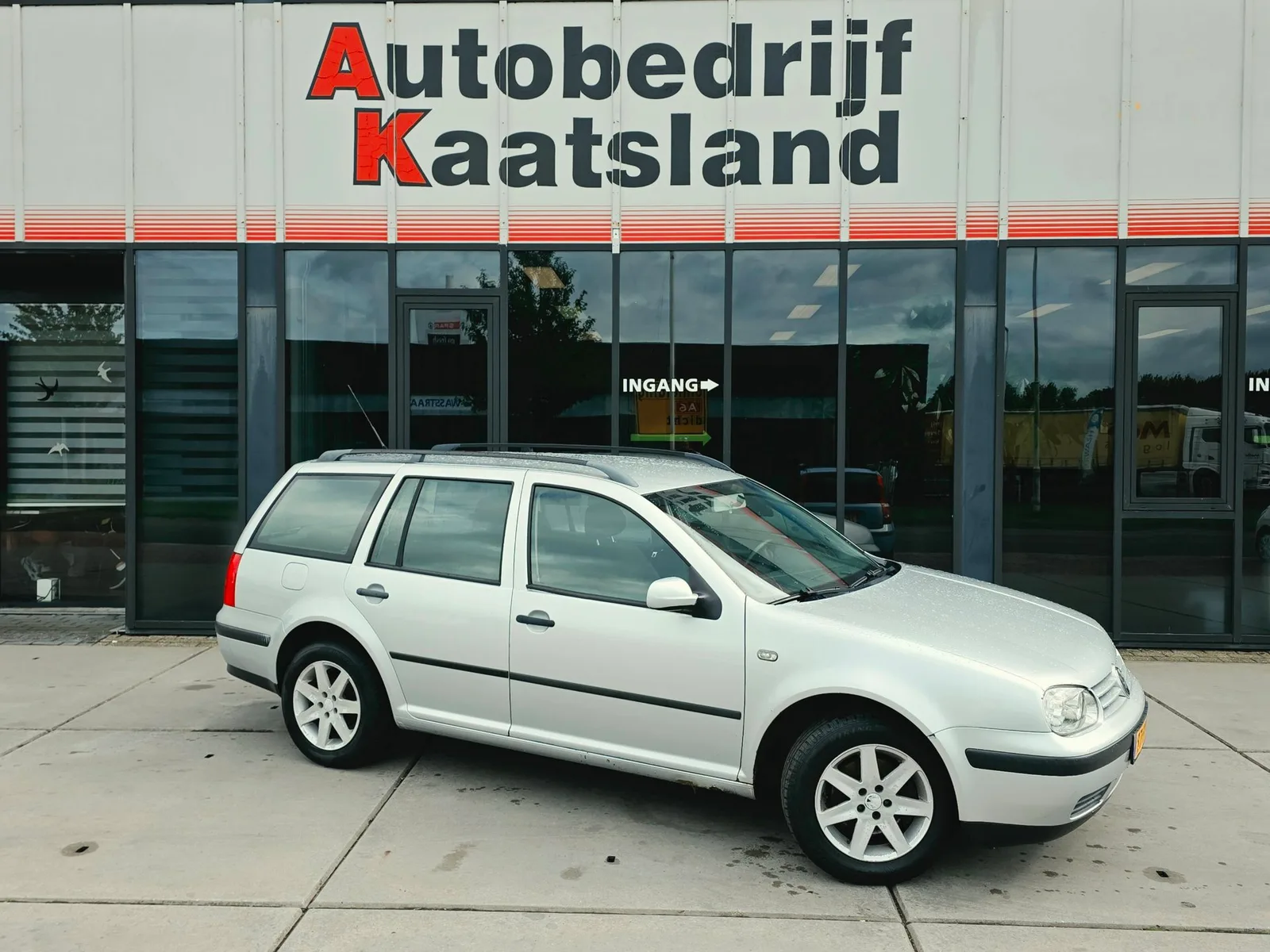 Volkswagen Golf (2004) — foto 1