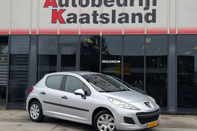 Peugeot 207 (2011)