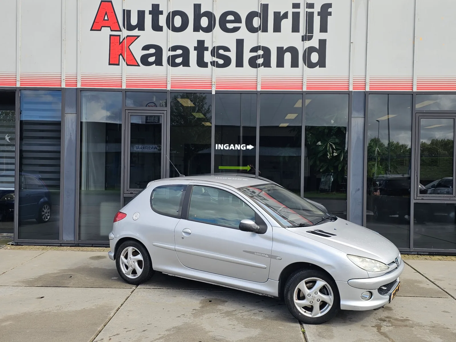 Peugeot 206 (2003) — foto 1