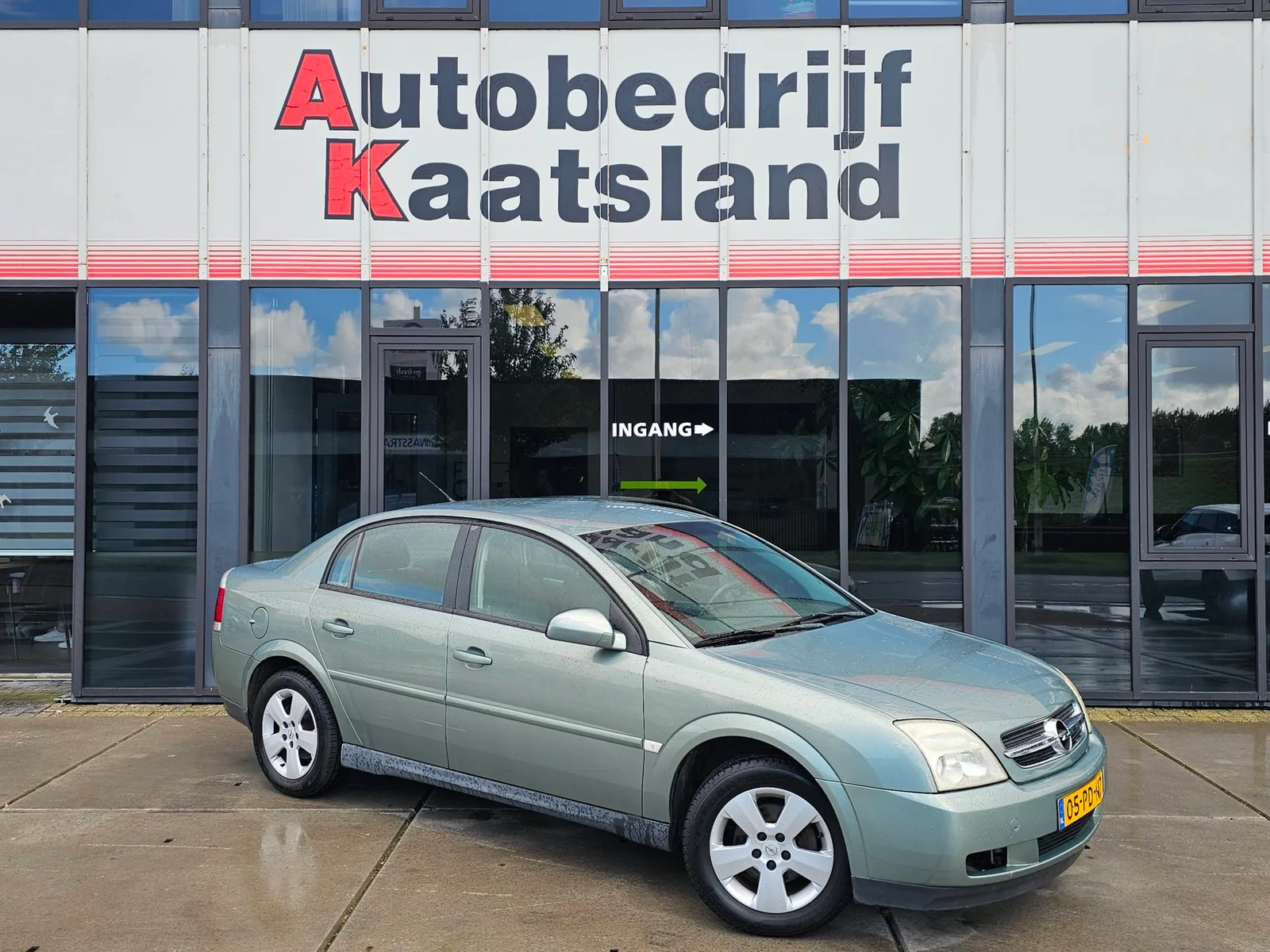 Opel Vectra (2004) — foto 1