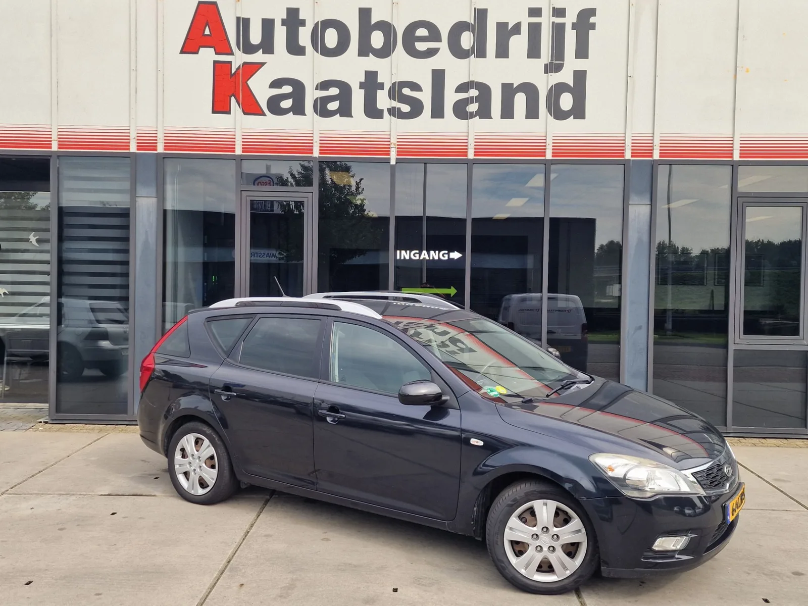 Kia Ceed (2010) — foto 1