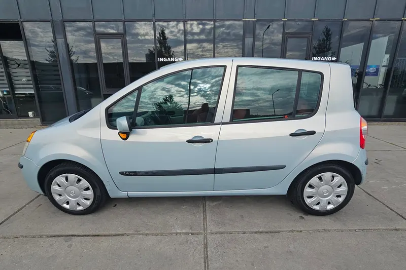 Renault Modus (2005)