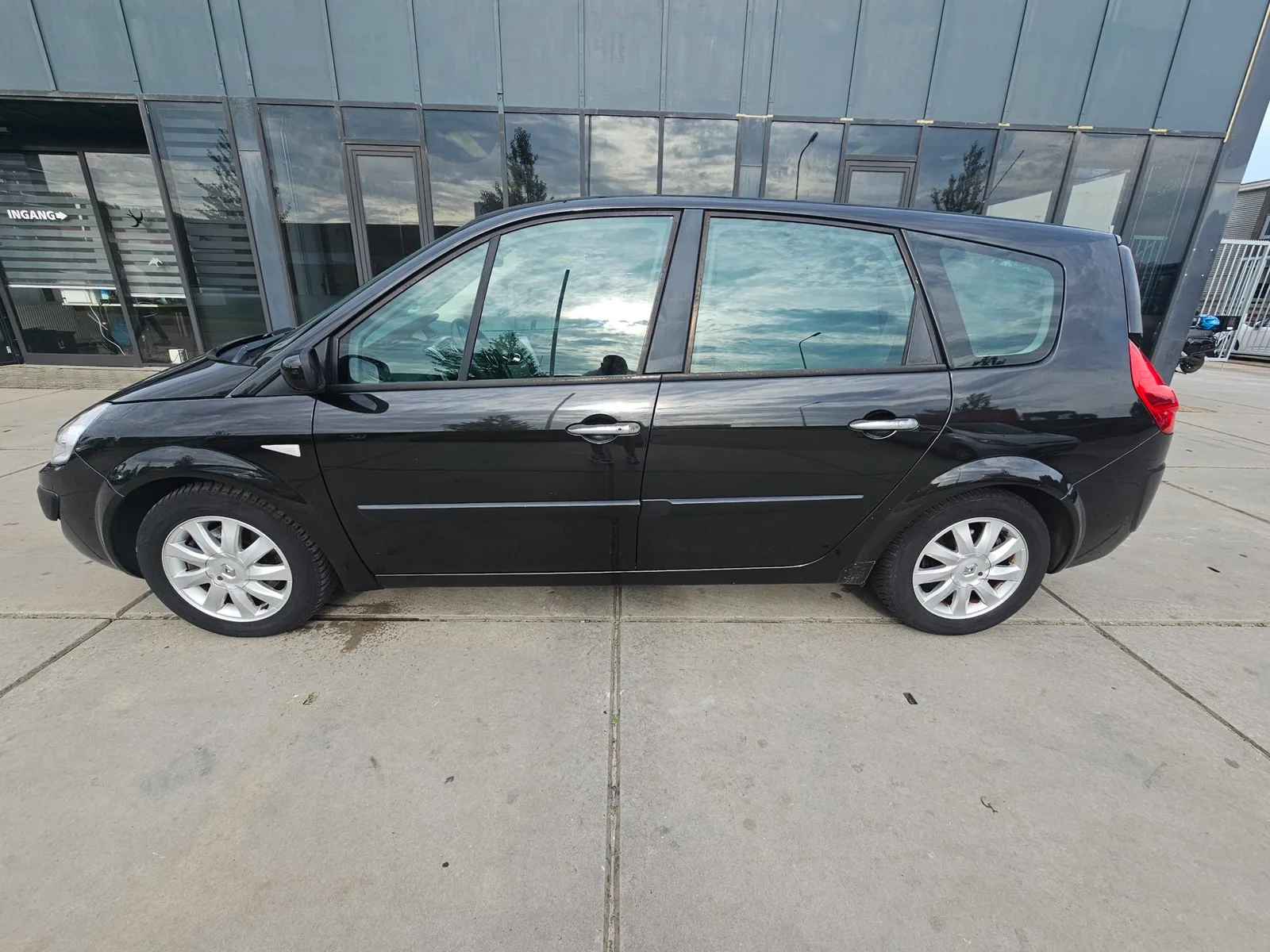 Renault Grand Scénic (2007) — foto 1