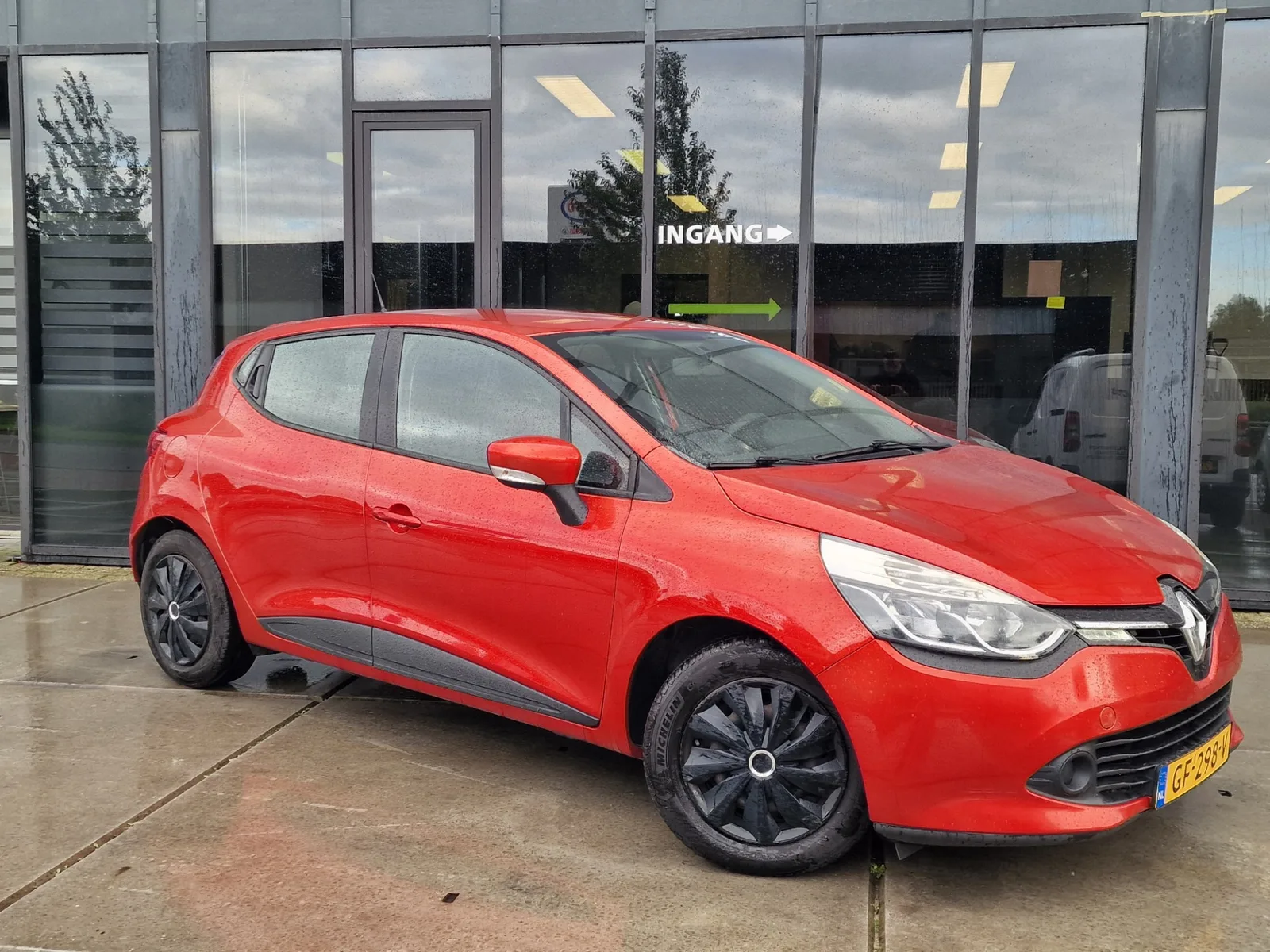 Renault Clio (2015) — foto 1
