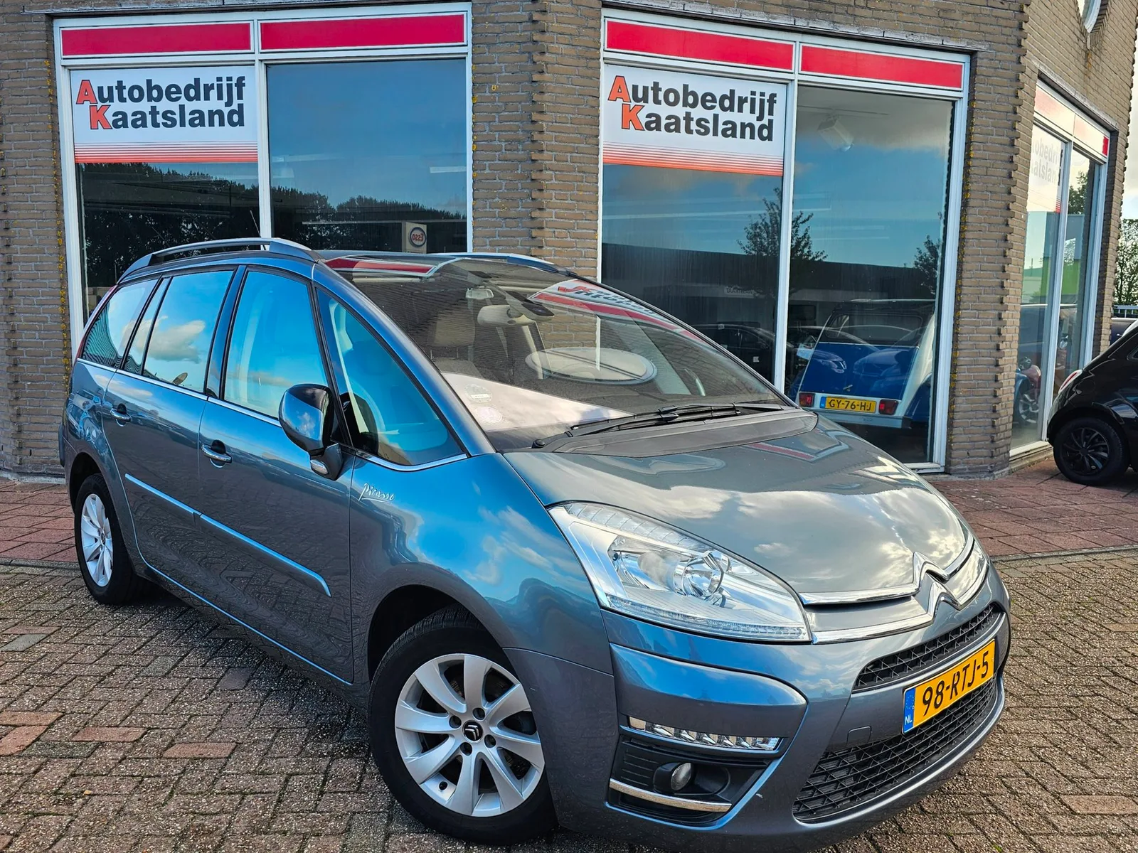 Citroën Grand C4 Picasso (2011) — foto 1