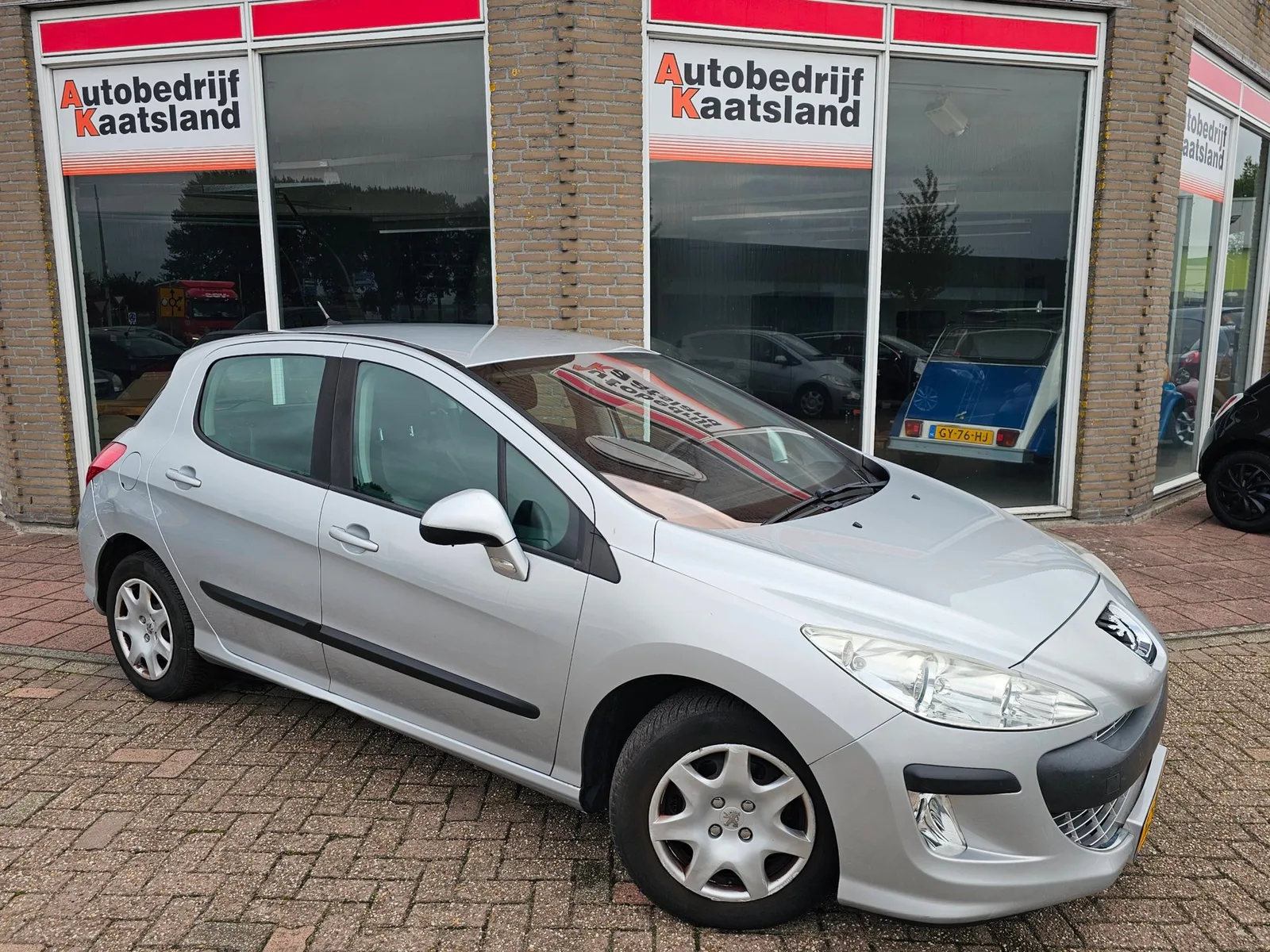 Peugeot 308 (2008) — foto 1