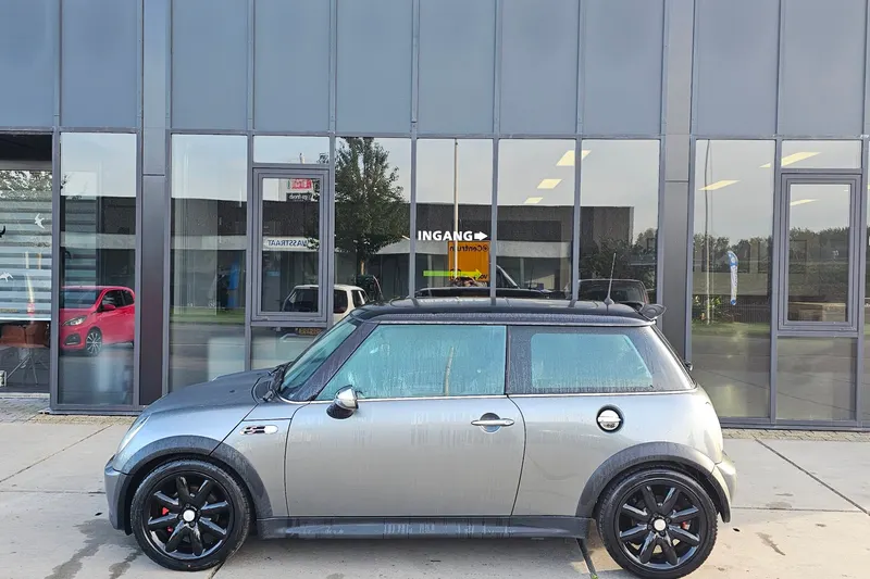 MINI Cooper S (2004)