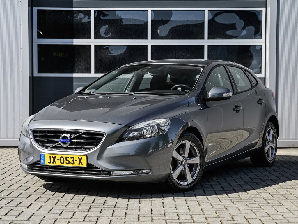 Volvo V40 (2014) — foto 1