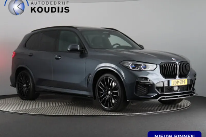 BMW X5 (2022)