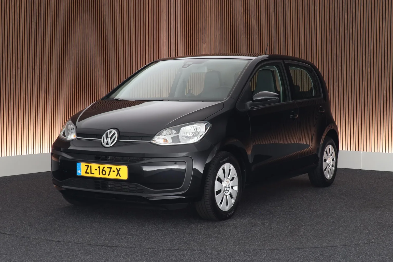 Volkswagen Up! (2019) — foto 1
