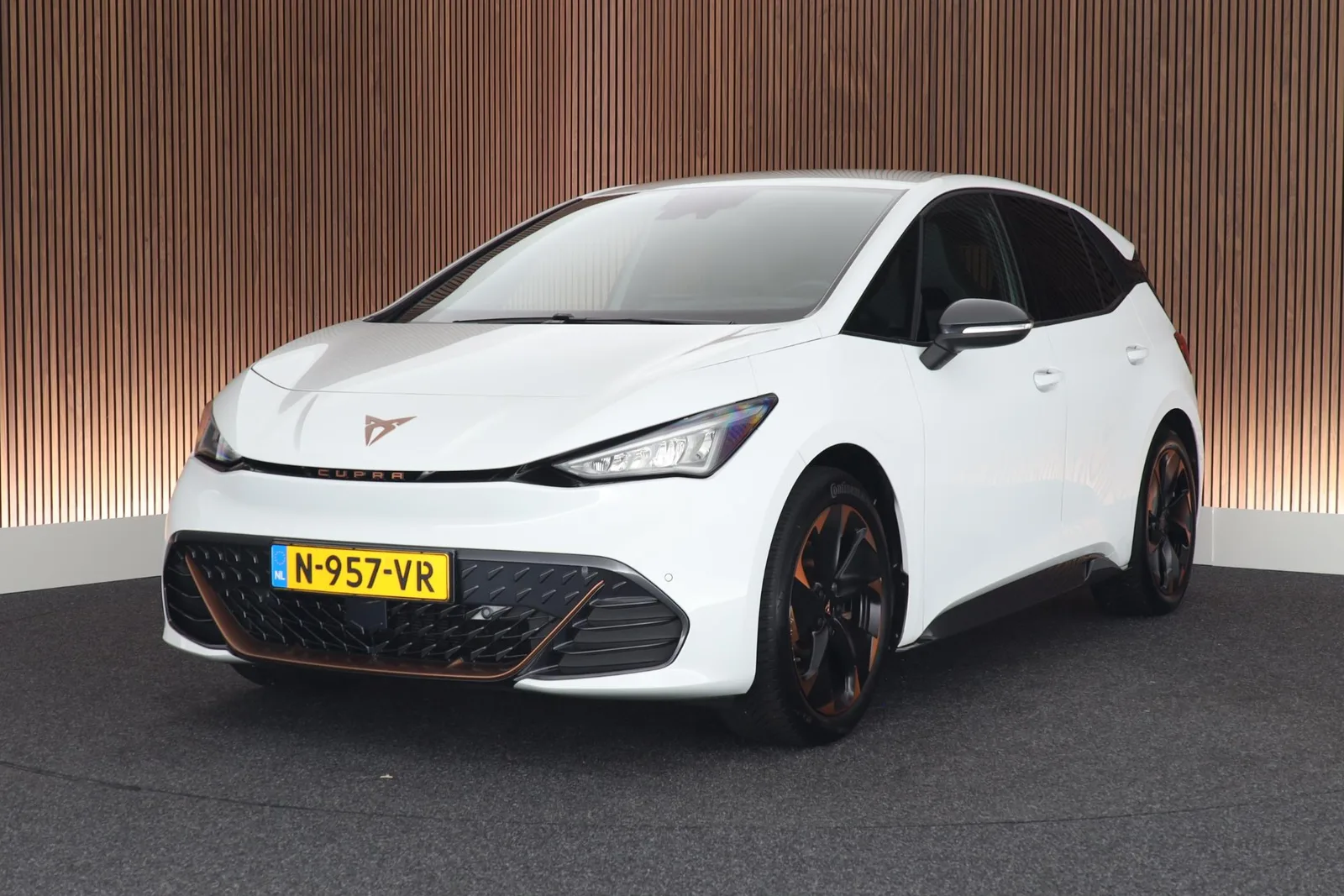 CUPRA Born (2021) — foto 1
