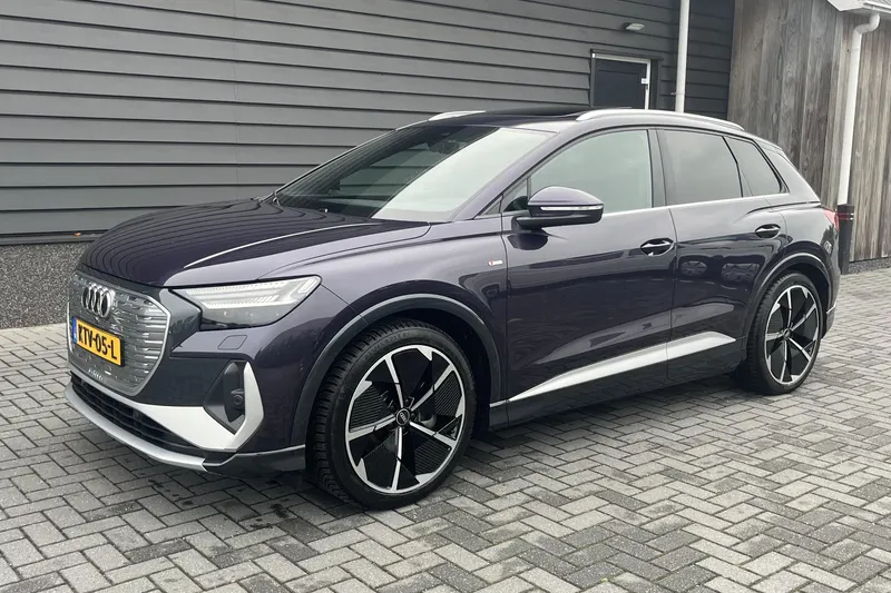 Audi Q4 e-tron (2022)