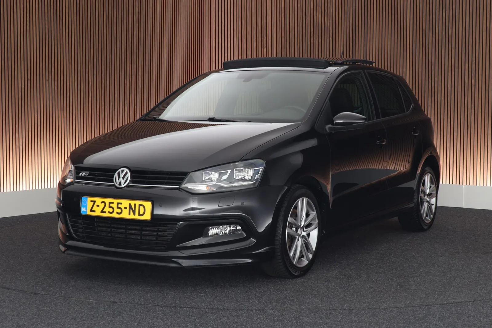 Volkswagen Polo (2017) — foto 1