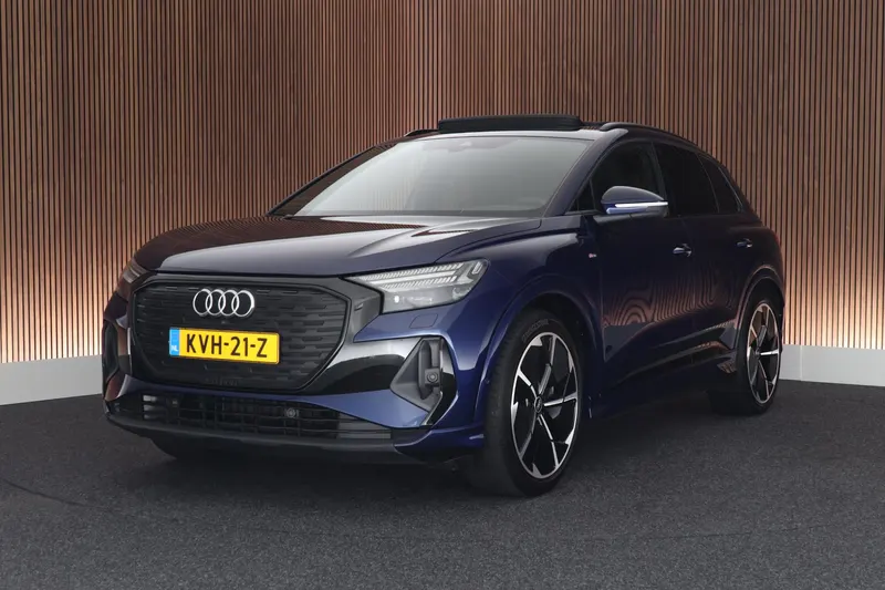 Audi Q4 e-tron (2023)
