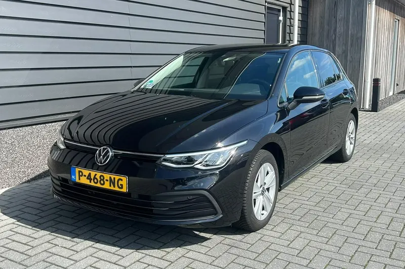 Volkswagen Golf (2022)