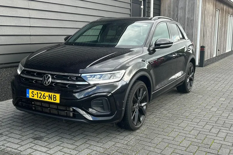 Volkswagen T-Roc (2023)