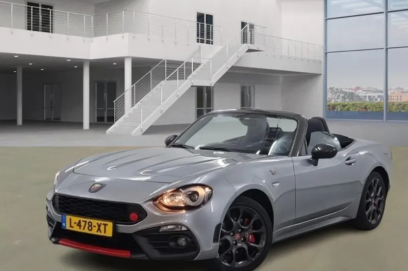 Abarth 124 Spider (2017)