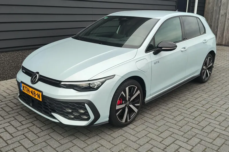 Volkswagen Golf (2025)