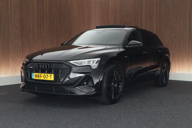Audi e-tron (2023)