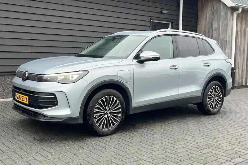Volkswagen Tiguan (2024)